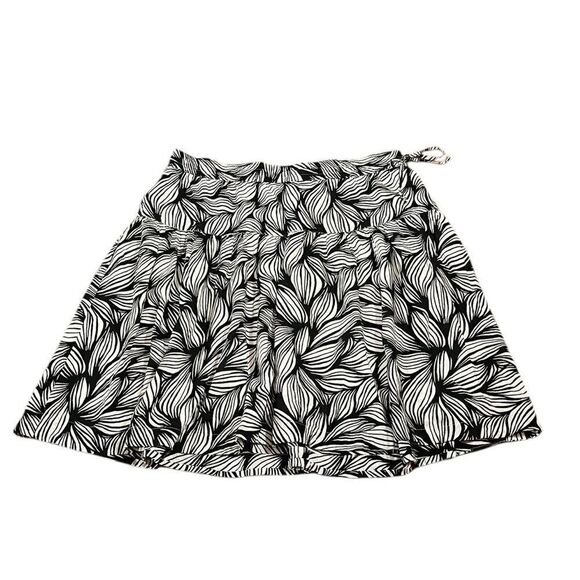 Tommy Hilfiger Black and White Patterned Women's Skirt, Size M - Picture 1 of 7